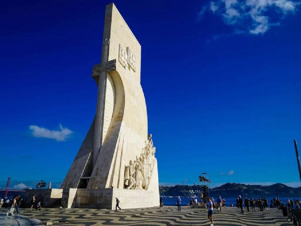 Lisbon weather with sunny skies over the Tagus River